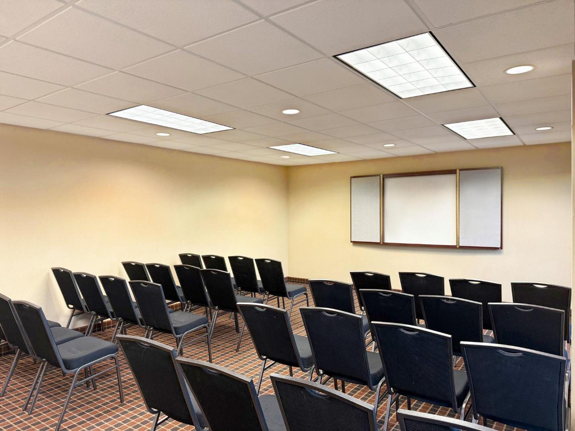Holiday Inn South Plainfield-Piscataway By Ihg Luaran gambar